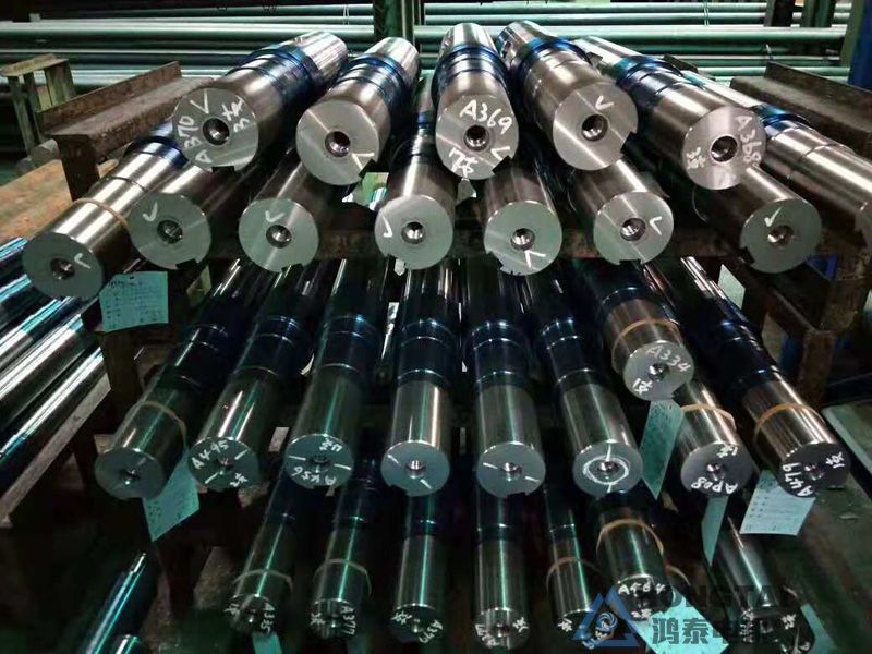 YVFE3-3552-2电机轴伸打螺纹孔定制